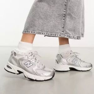 New Balance 530 sneakers in white & silver